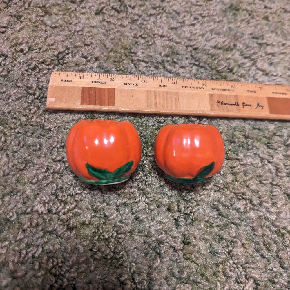 Vintage salt and pepper gourds
